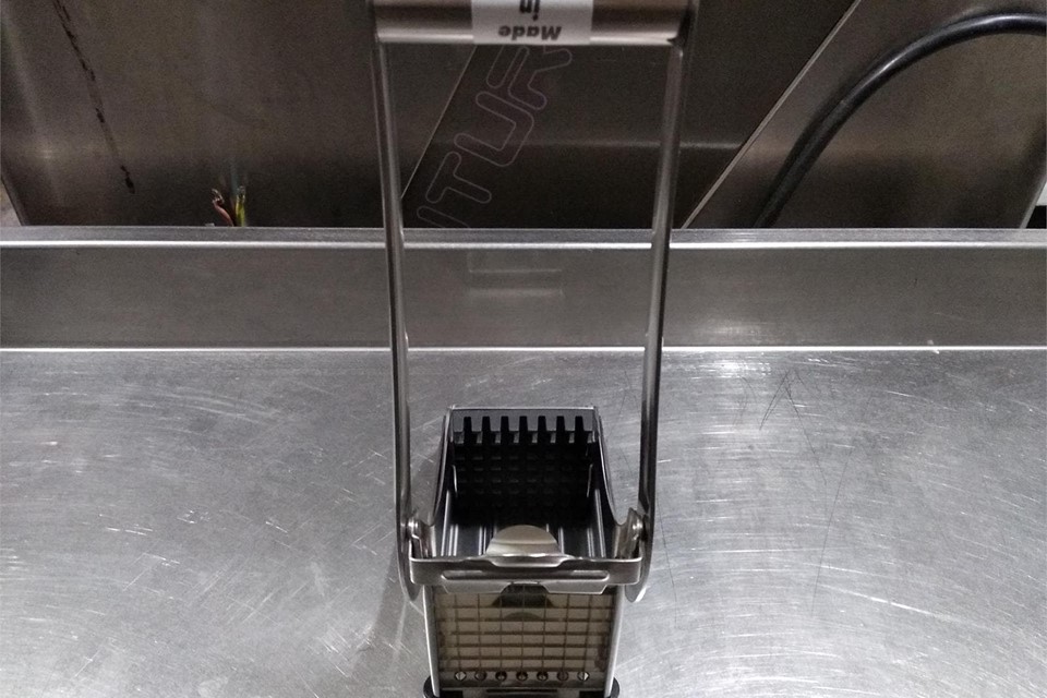 Corta patatas en acero inox STE